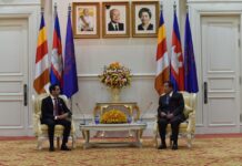 សម្ដេចតេជោ ហ៊ុន សែន ទទួលជួបពិភាក្សាការងារជាមួយ ឯកអគ្គរដ្ឋទូត អ៊ីស្លាមប៉ាគីស្ថានថ្មី ប្រចាំនៅកម្ពុជា