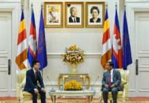 សម្ដេចតេជោ ហ៊ុន សែន ទទួលជួបពិភាក្សាការងារជាមួយប្រធានក្រុមហ៊ុន HUAWEI ប្រចាំតំបន់ប៉ាស៊ីហ្វិក