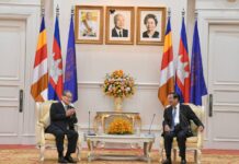 សម្តេចតេជោ ហ៊ុន សែន អញ្ជើញជួបឯកឧត្តម Gotaro OGAWA អតីតឯកអគ្គរដ្ឋទូតជប៉ុន ប្រចាំព្រះរាជាណាចក្រកម្ពុជា ពីឆ្នាំ២០០០ ដល់ឆ្នាំ២០០៣ ចូលជួបសំដែងការគួរសម