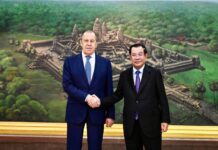 សម្ដេចតេជោ ហ៊ុន សែន ទទួលជួបពិភាក្សាការងារជាមួយ រដ្ឋមន្ត្រីការបរទេសរុស្ស៊ី