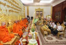 សម្តេចតេជោ ហ៊ុន សែន និង សម្តេចកិត្តិព្រឹទ្ធបណ្ឌិត អញ្ជើញប្រារព្វពិធីបុណ្យខួប ១០០ថ្ងៃ ឧទ្ទិសមហាកុសលជូនសម្តេចឧត្តមទេពញាណ ហ៊ុន ណេង