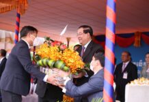 សម្តេចតេជោ ហ៊ុន សែន អញ្ជើញអបអរសាទរខួបលើកទី៤៤ នៃថ្ងៃជ័យជម្នះ ៧មករា