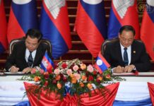 សម្ដេចតេជោ ហ៊ុន សែន និងនាយករដ្ឋមន្ត្រីឡាវ អញ្ជើញក្នុងពិធីចុះហត្ថលេខា
