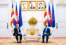 ខ្លឹមសារនៃជំនួបរវាងសម្តេចមហាបវរធិបតី ហ៊ុន ម៉ាណែត នាយករដ្ឋមន្រ្តី នៃព្រះរាជាណាចក្រកម្ពុជា និង ឯកឧត្តម ផាទ្រីក មើហ្វី (W. Patrick Murphy) ឯកអគ្គរដ្ឋទូតសហរដ្ឋអាមេរិក ប្រចាំព្រះរាជាណាចក្រកម្ពុជា