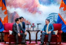 ក្រុមហ៊ុន CP Group ជម្រាបជូន សម្តេចធិបតី ហ៊ុន ម៉ាណែត អំពីគោលបំណងរបស់ក្រុមហ៊ុនក្នុងការពង្រីកការវិនិយោគបន្ថែមទៀតនៅកម្ពុជា ជាពិសេសក្នុងវិស័យអចលនទ្រព្យ សុខាភិបាល និងផ្កាយរណប