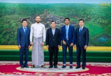 កីឡាករ ដាវ លឺដុឌ៖ ការប្រកួតជាមួយកីឡាករ ព្រំ សំណាង គឺជាព្រឹត្តិការណ៍ដ៏ធំជាលក្ខណៈប្រវត្តិសាស្ត្រនៅក្នុងតំបន់អាស៊ីអាគ្នេយ៍ ដែលប្រជាជនកម្ពុជា និងប្រជាជនភូមា រួមទាំងប្រជាជន នៃបណ្តាប្រទេសផ្សេងៗទៀតនៅលើពិភពលោកកំពុងរង់ចាំទស្សនា