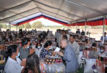 ព្រះមហាក្សត្រយាងសាកសួរសុខទុក្ខប្រជារាស្ត្រក្រីក្រ នៅស្រុកទ្រាំង និងស្រុកត្រាំកក់ ខេត្តតាកែវ