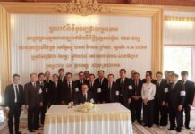 ឯកឧត្តម វង្សី វិស្សុត ដឹកនាំគណៈប្រតិភូទីស្តីការគណៈរដ្ឋមន្ត្រី អញ្ជើញដាក់កម្រងផ្កាគោរពព្រះវិញ្ញាណក្ខន្ធ សម្តេចព្រះអគ្គមហាសង្ឃរាជាធិបតីកិត្តិឧទ្ទេសបណ្ឌិត ទេព វង្ស!