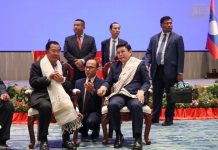 ប្រធានរដ្ឋសភាជាតិឡាវលៀងសាយភោជន៍ផ្លូវការជូនសម្តេចតេជោនិងគណៈប្រតិភូជាន់ខ្ពស់កម្ពុជា