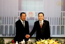 សម្តេចតេជោ ហ៊ុន សែន ជួបសំដែងការគួរសម និងពិភាក្សាការងារជាមួយ ឯកឧត្តម ជិន ថាញ់មិន ប្រធានរដ្ឋសភាវៀតណាម