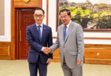 សម្ដេចតេជោ ហ៊ុន សែន អនុញ្ញាតឱ្យឯកឧត្តម PARK Jung-Wook ឯកអគ្គរដ្ឋទូតសាធារណរដ្ឋកូរ៉ ចូលជួបសម្ដែងការគួរសម និងជម្រាបលា