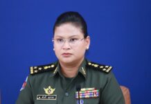 អ្នកនាំពាក្យក្រសួងការពារជាតិ ៖ ក្រុមអនុព័ន្ធយោធាបរទេសប្រចាំកម្ពុជា(MACPP)៩ប្រទេសចុះពិនិត្យមើលទីតាំងជាក់ស្តែងដែលរងផលប៉ះពាល់នៅឃុំគោកមន និងបន្តសួរសុខទុក្ខជនភៀសសឹកនៅវត្តភ្នំពោធិ៍កំបោរ