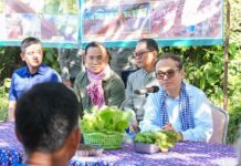 ឯកឧត្តមឧបនាយករដ្ឋមន្រ្តីប្រចាំការ វង្សី វិស្សុត អញ្ជើញចុះពិនិត្យវឌ្ឍនភាពការអនុវត្តគម្រោងលើកកម្ពស់ជីវភាពប្រជាជនខេត្តកំពង់ធំ