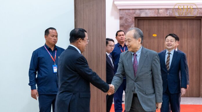 សម្តេចតេជោ ហ៊ុន សែន អនុញ្ញាតឱ្យ ឯកឧត្តម TAKAHASHI Fumiaki ប្រធានសមាគមជប៉ុន-កម្ពុជា ចូលជួបសម្តែងការគួរសម