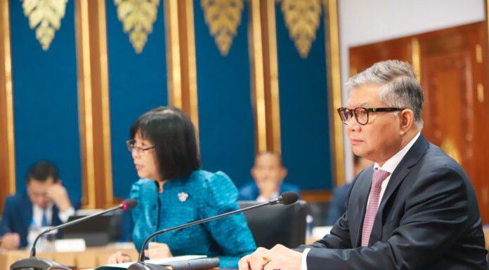 កម្ពុជាបង្ហាញជំហរដាច់ខាតដើម្បីបោសសម្អាតការឆបោកតាមប្រព័ន្ធបច្ចេកវិទ្យាឱ្យអស់ពីកម្ពុជា ជូនដល់តំណាងអង្គទូតបរទេសចំនួន ២៦ និងតំណាងសហភាពអឺរ៉ុប (EU)នៅកម្ពុជា