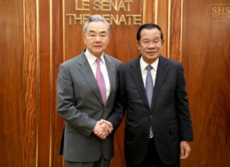 សម្តេចតេជោ ហ៊ុន សែន អនុញ្ញាតឱ្យ ឯកឧត្តម វ៉ាង យី (Wang Yi) រដ្ឋមន្ត្រីការបរទេស នៃសាធារណរដ្ឋប្រជាមានិតចិន និងគណៈប្រតិភូ ចូលជួបសម្ដែងការគួរសម