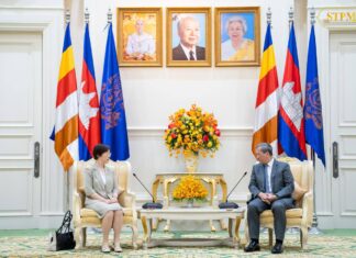 AIIB President Commits to Supporting Cambodia’s Development Projects