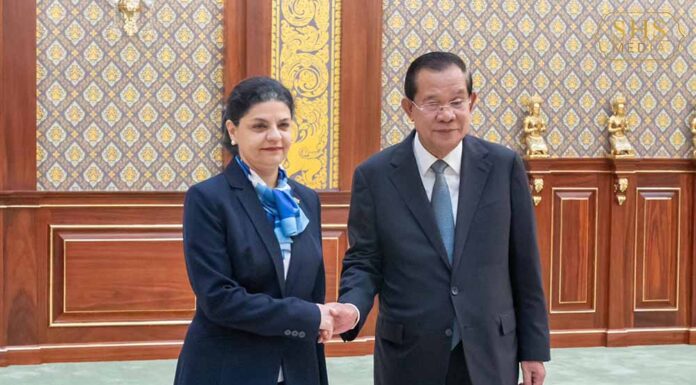 សម្តេចតេជោ ហ៊ុន សែន អនុញ្ញាតឱ្យលោកជំទាវ Magadalini Nicolaou ឯកអគ្គរដ្ឋទូតតែងតាំងថ្មីនៃសាធារណរដ្ឋក្រិកប្រចាំនៅកម្ពុជា ចូលជួបប្រគល់សារតាំង