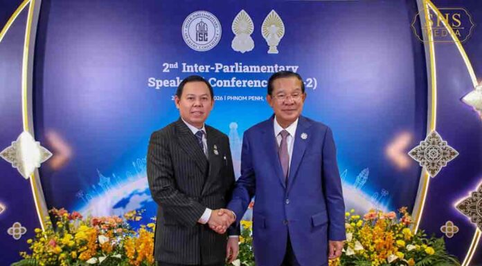 សម្ដេចតេជោ ហ៊ុន សែន អញ្ជើញទទួលជួបសម្ដែងការគួរសម និងពិភាក្សាការងារ ជាមួយឯកឧត្តម Sultan Baktiar Najamudin ប្រធានព្រឹទ្ធសភា នៃសាធារណរដ្ឋឥណ្ឌូនេស៊ី